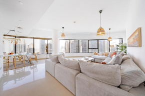 Spacious 3BR with 180˚ Dubai Marina Views